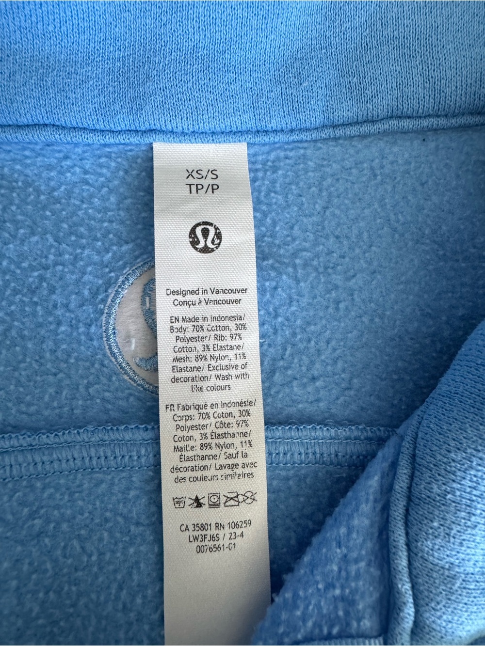 lululemon XS Scuba Cropped Sky Blue Quarter-Zip Hoodie - Picture 5 of 8